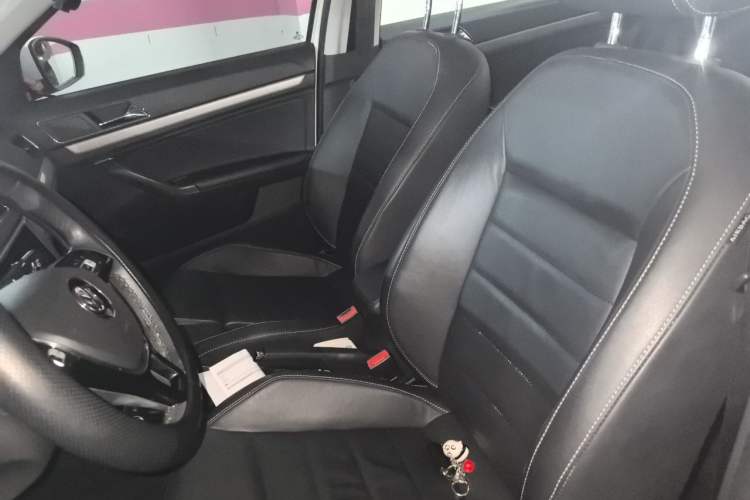 Used Volkswagen Lavida 2017 230TSI DSG Comfort Edition Left Front Seat