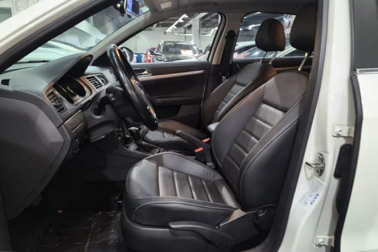Used Volkswagen Lavida 2017 1.6L Automatic Comfort Edition Left Front Seat