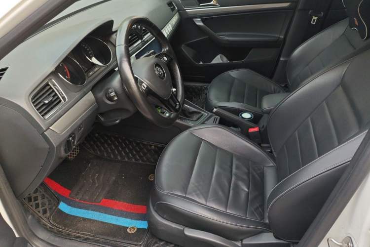 Used Volkswagen Lavida 2017 1.6L Automatic Comfort Edition Left Front Seat