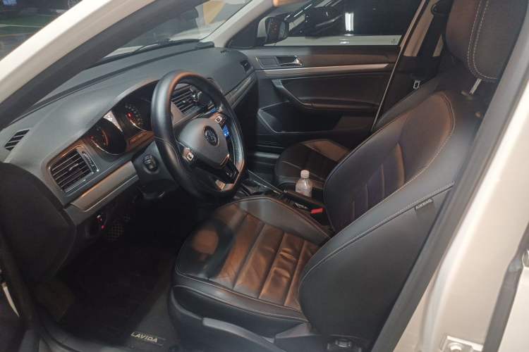 Used Volkswagen Lavida 2017 1.6L Automatic Comfort Edition Left Front Seat