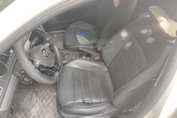 Used Volkswagen Lavida 2017 1.6L Automatic Comfort Edition Left Front Seat