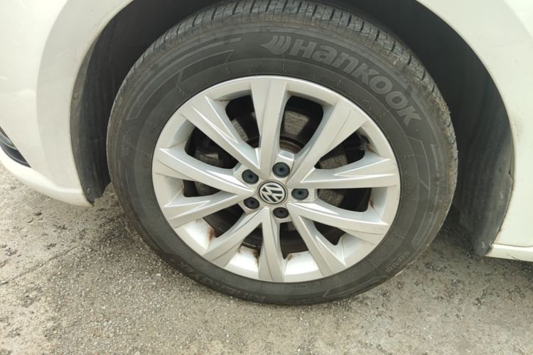 Used Volkswagen Lavida 2017 1.6L Automatic Comfort Edition Left Front Wheel Hub