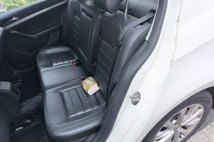 Used Volkswagen Lavida 2017 230TSI DSG Comfort Edition Left Rear Seat