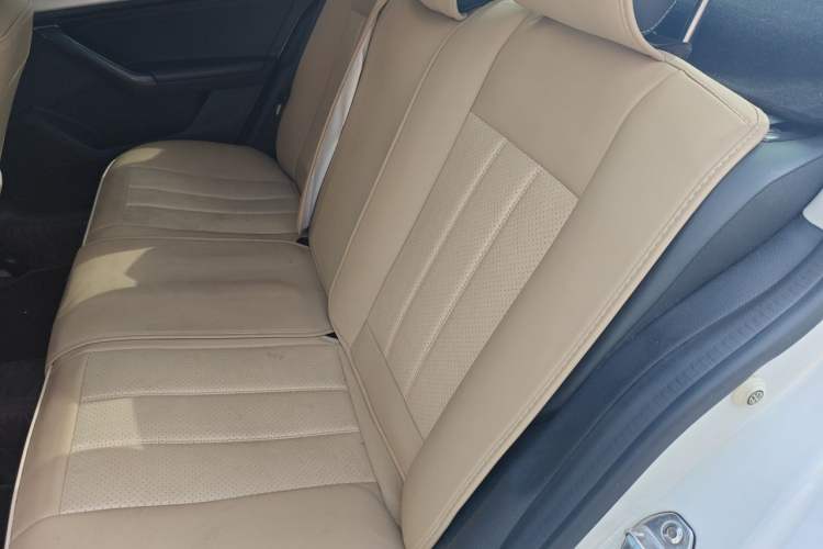 Used Volkswagen Lavida 2017 230TSI DSG Comfort Edition Left Rear Seat