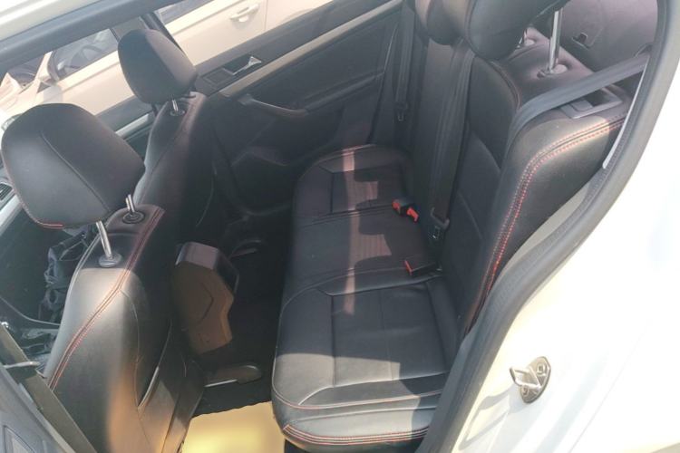 Used Volkswagen Lavida 2017 1.6L Automatic Fashion Edition Left Rear Seat