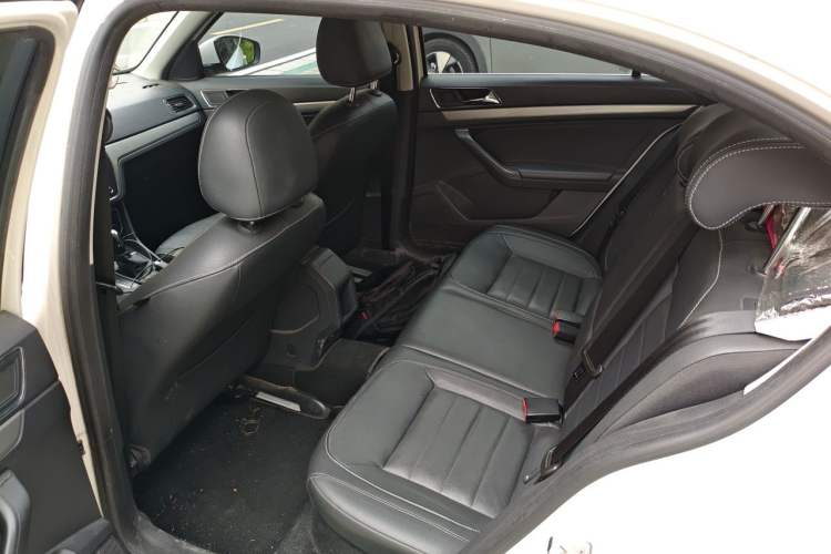Used Volkswagen Lavida 2017 1.6L Automatic Comfort Edition Left Rear Seat