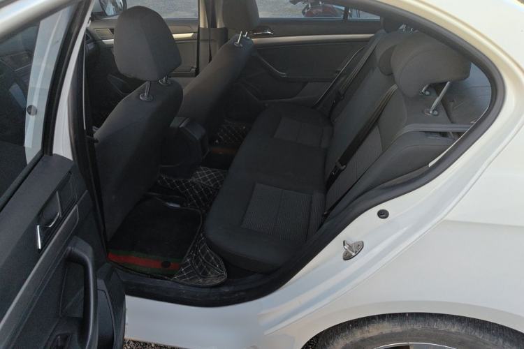 Used Volkswagen Lavida 2017 1.6L Automatic Fashion Edition Left Rear Seat
