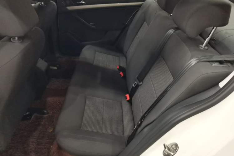 Used Volkswagen Lavida 2017 1.6L Automatic Fashion Edition Left Rear Seat