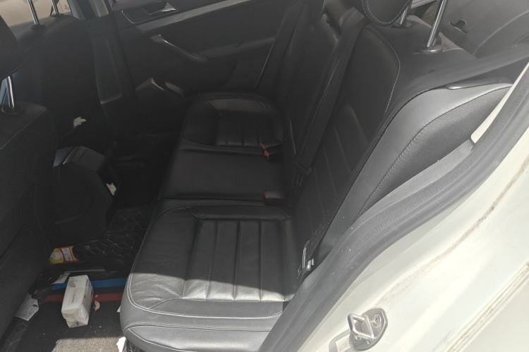 Used Volkswagen Lavida 2017 1.6L Automatic Comfort Edition Left Rear Seat