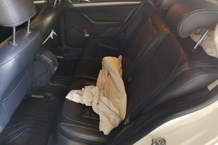 Used Volkswagen Lavida 2017 230TSI DSG Comfort Edition Left Rear Seat