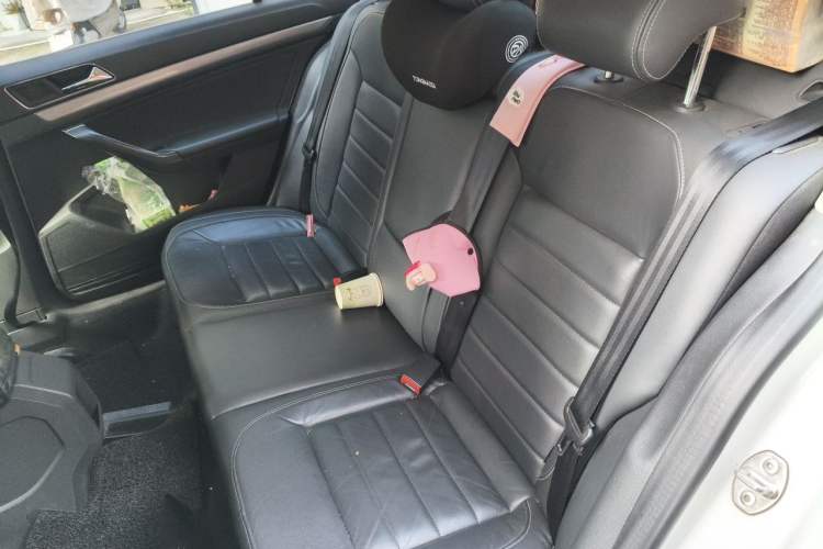 Used Volkswagen Lavida 2017 1.6L Automatic Comfort Edition Left Rear Seat