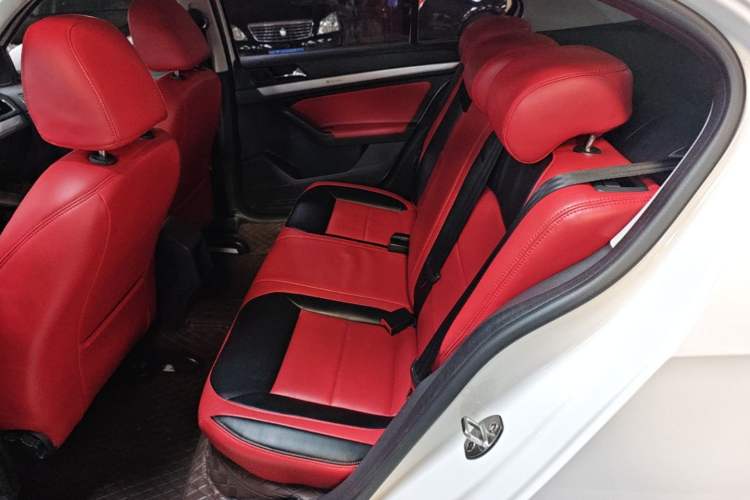 Used Volkswagen Lavida 2017 1.6L Automatic Fashion Edition Left Rear Seat