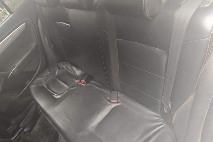 Used Volkswagen Lavida 2017 1.6L Manual Fashion Edition Left Rear Seat