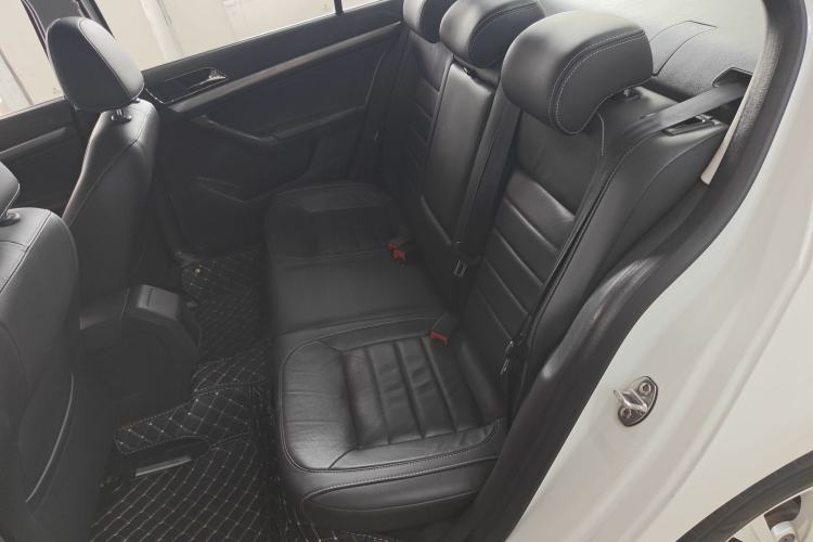 Used Volkswagen Lavida 2017 1.6L Automatic Comfort Edition Left Rear Seat