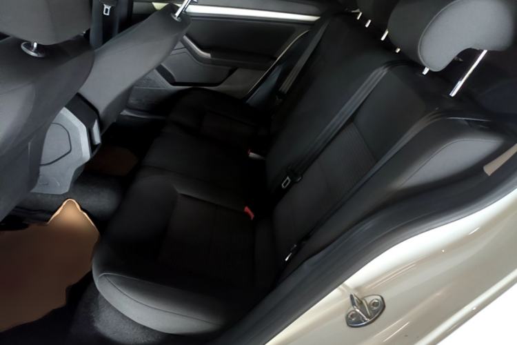 Used Volkswagen Lavida 2017 1.6L Manual Fashion Edition Left Rear Seat