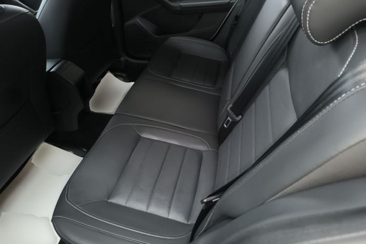 Used Volkswagen Lavida 2017 230TSI DSG Comfort Edition Left Rear Seat