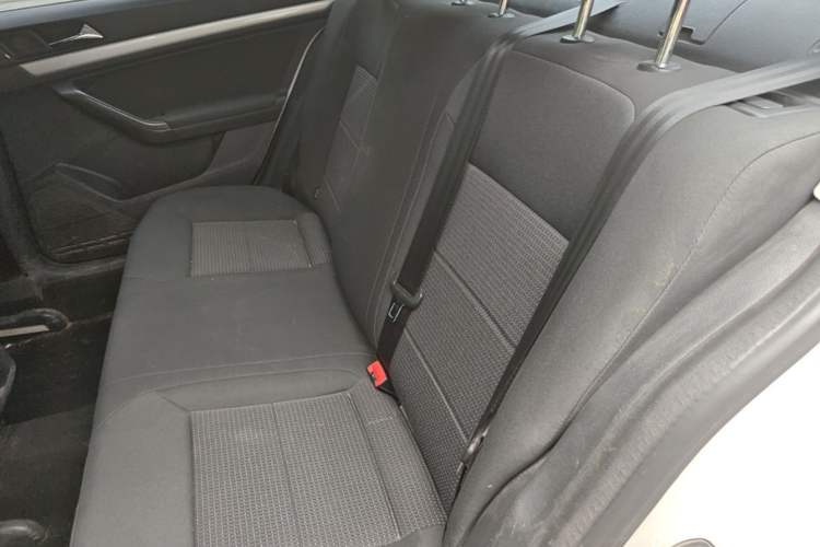Used Volkswagen Lavida 2017 1.6L Manual Fashion Edition Left Rear Seat