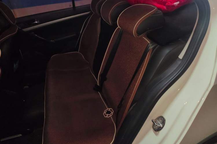 Used Volkswagen Lavida 2017 1.6L Automatic Comfort Edition Left Rear Seat