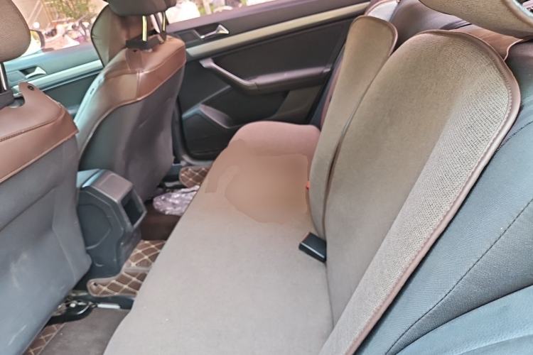 Used Volkswagen Lavida 2017 1.6L Automatic Fashion Edition Left Rear Seat