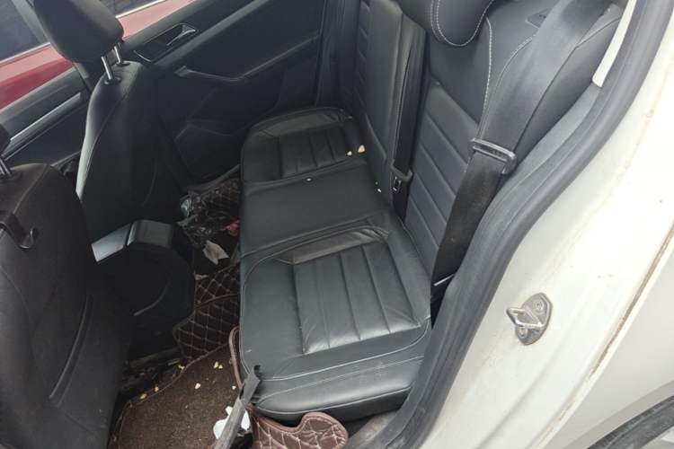 Used Volkswagen Lavida 2017 1.6L Automatic Comfort Edition Left Rear Seat