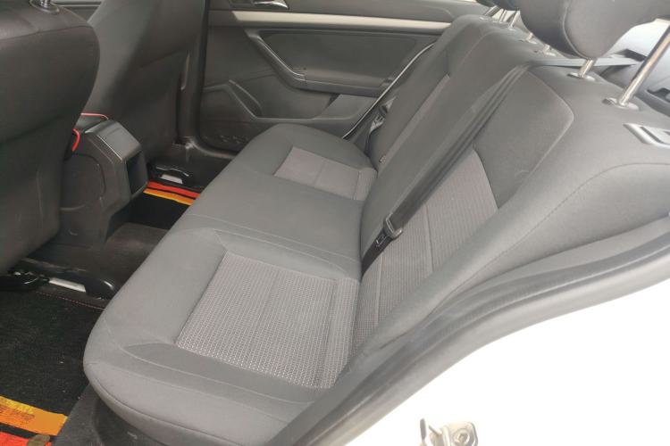 Used Volkswagen Lavida 2017 1.6L Automatic Fashion Edition Left Rear Seat