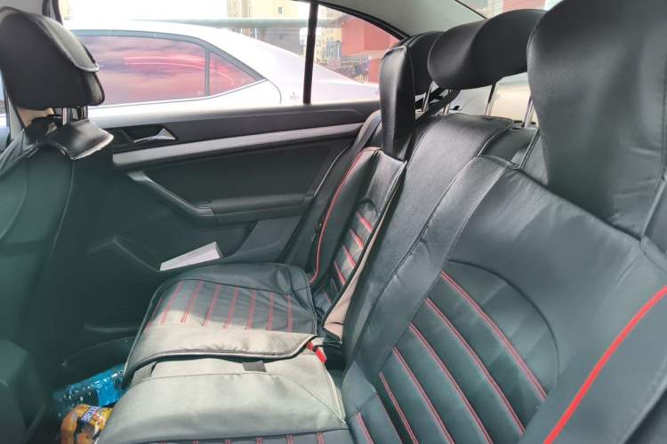 Used Volkswagen Lavida 2017 1.6L Automatic Fashion Edition Left Rear Seat