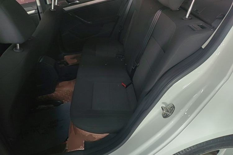 Used Volkswagen Lavida 2017 1.6L Automatic Fashion Edition Left Rear Seat