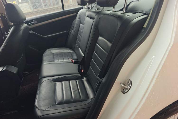 Used Volkswagen Lavida 2017 1.6L Manual Comfort Edition Left Rear Seat