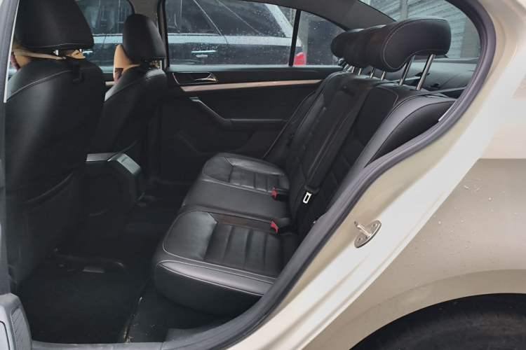 Used Volkswagen Lavida 2017 1.6L Automatic Comfort Edition Left Rear Seat