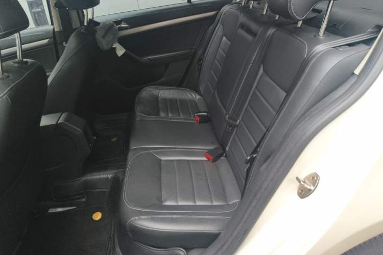 Used Volkswagen Lavida 2017 1.6L Automatic Comfort Edition Left Rear Seat