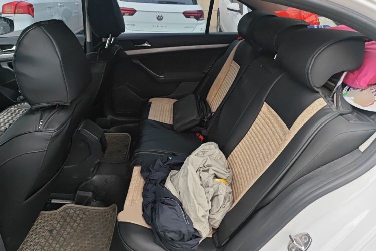 Used Volkswagen Lavida 2017 1.6L Manual Fashion Edition Left Rear Seat