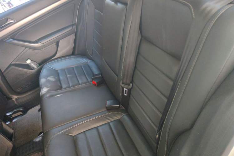 Used Volkswagen Lavida 2017 230TSI DSG Comfort Edition Left Rear Seat