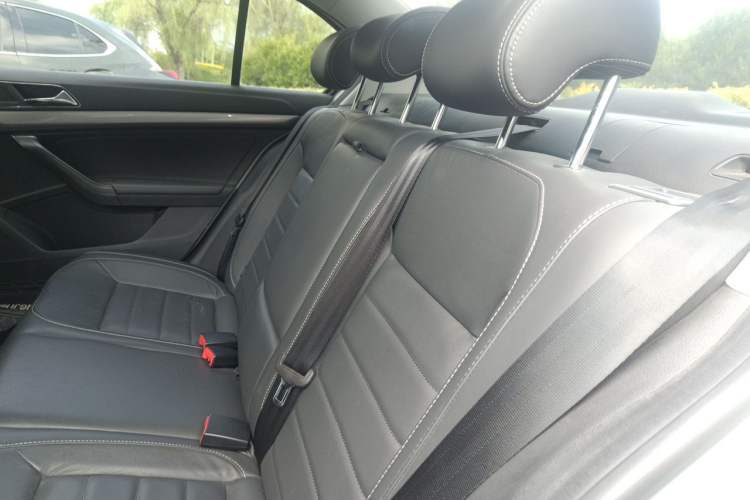 Used Volkswagen Lavida 2017 1.6L Automatic Comfort Edition Left Rear Seat