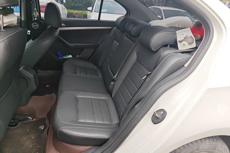 Used Volkswagen Lavida 2017 1.6L Automatic Comfort Edition Left Rear Seat