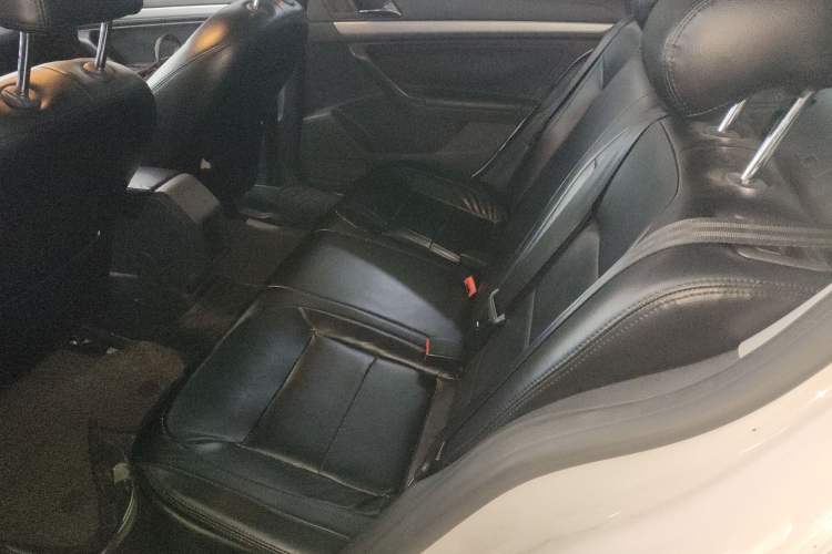 Used Volkswagen Lavida 2017 1.6L Automatic Fashion Edition Left Rear Seat