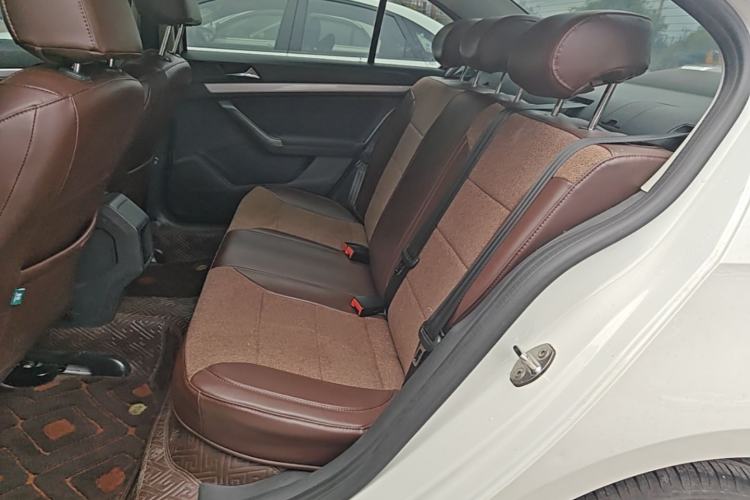 Used Volkswagen Lavida 2017 1.6L Automatic Fashion Edition Left Rear Seat