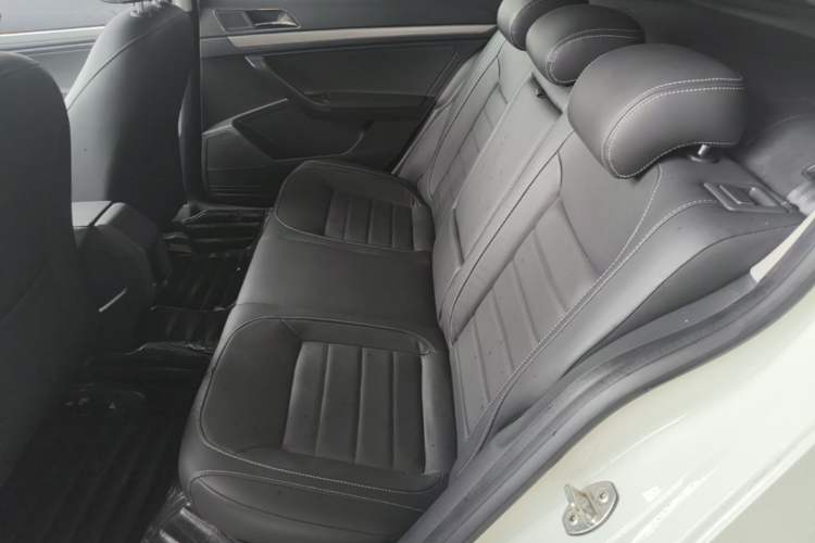 Used Volkswagen Lavida 2017 1.6L Manual Comfort Edition Left Rear Seat