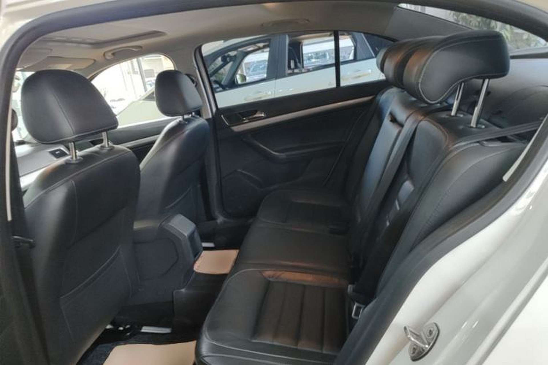Used Volkswagen Lavida 2017 230TSI DSG Comfort Edition Left Rear Seat