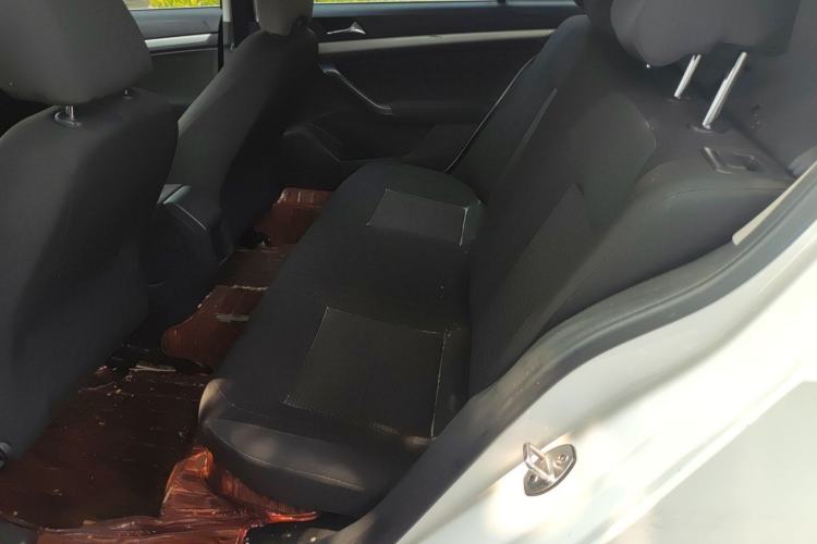 Used Volkswagen Lavida 2017 1.6L Automatic Fashion Edition Left Rear Seat