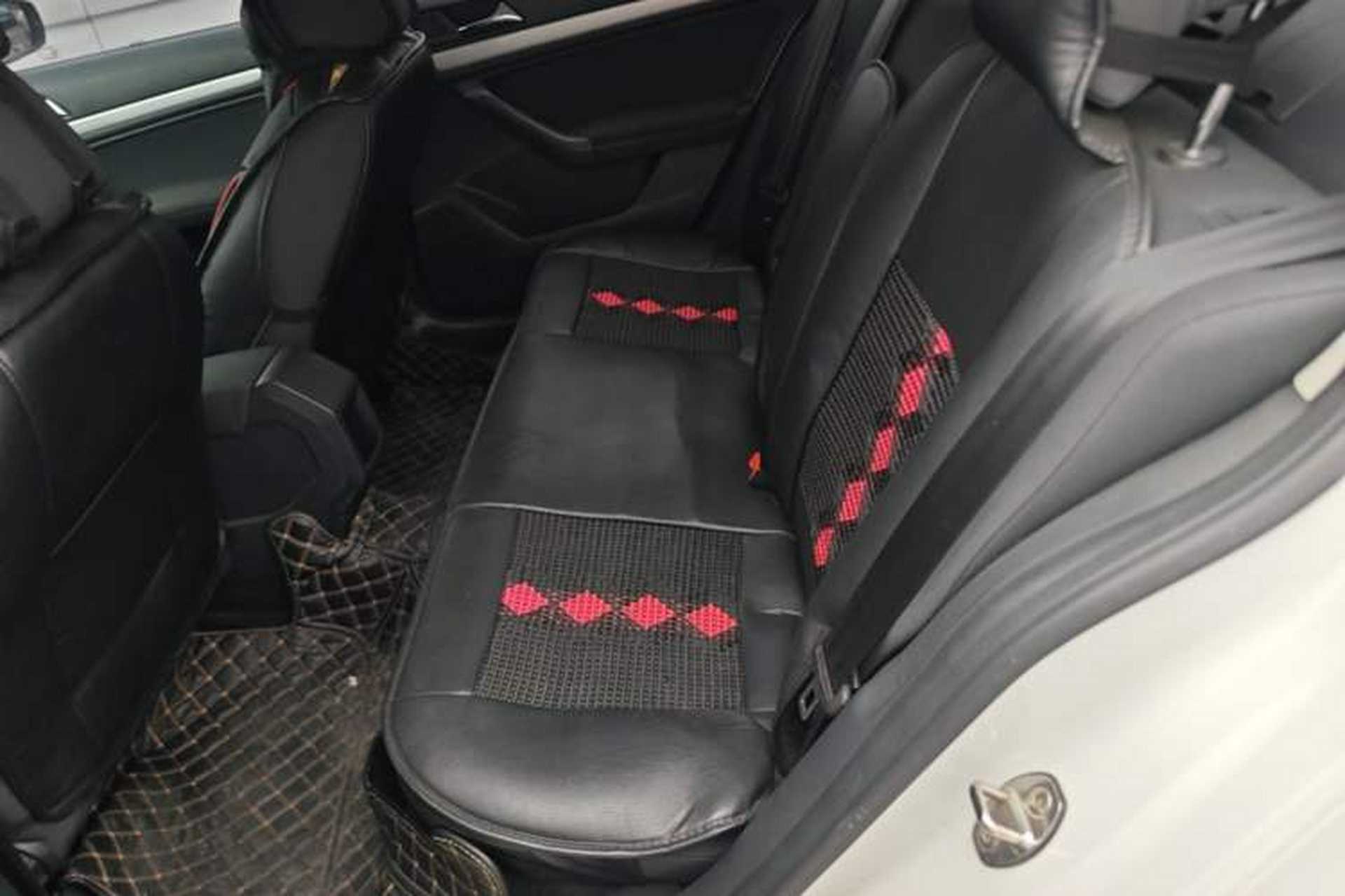 Used Volkswagen Lavida 2017 1.6L Manual Fashion Edition Left Rear Seat