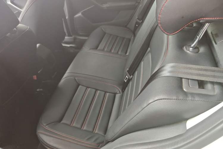 Used Volkswagen Lavida 2017 1.6L Manual Fashion Edition Left Rear Seat