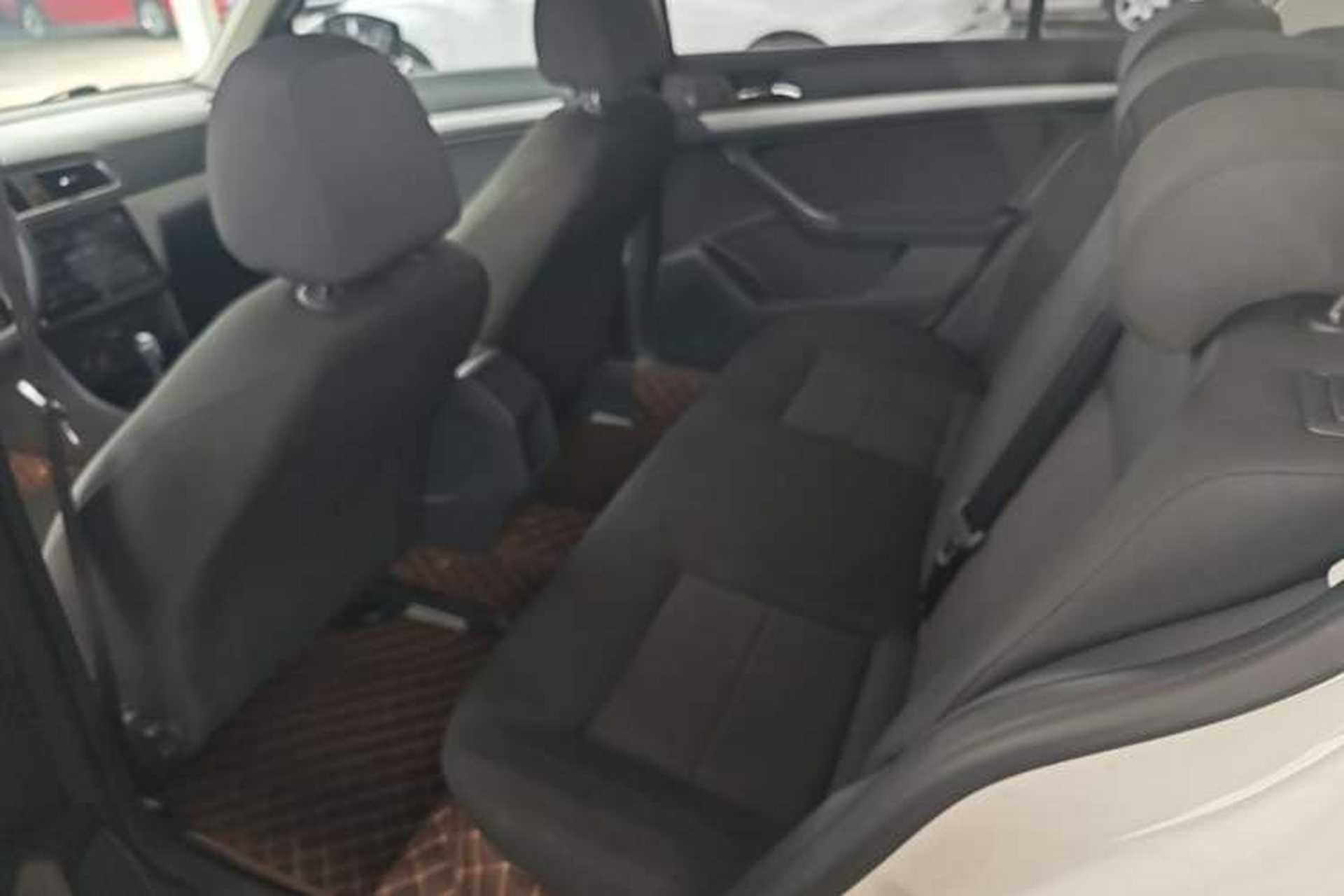 Used Volkswagen Lavida 2017 1.6L Automatic Fashion Edition Left Rear Seat