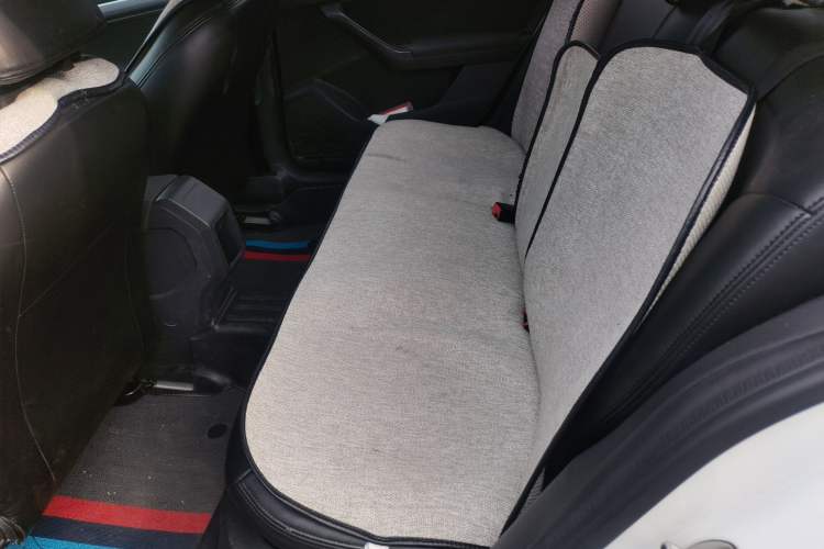 Used Volkswagen Lavida 2017 1.6L Automatic Fashion Edition Left Rear Seat