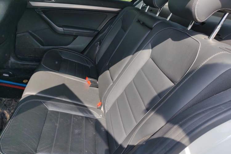 Used Volkswagen Lavida 2017 1.6L Automatic Comfort Edition Left Rear Seat