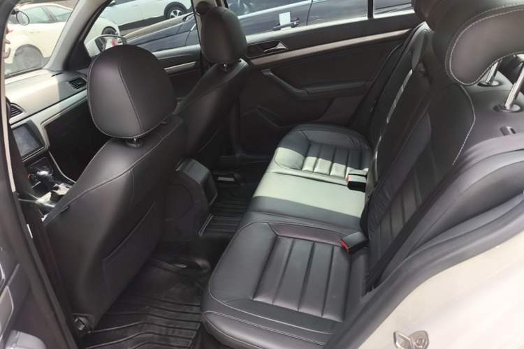 Used Volkswagen Lavida 2017 230TSI DSG Comfort Edition Left Rear Seat