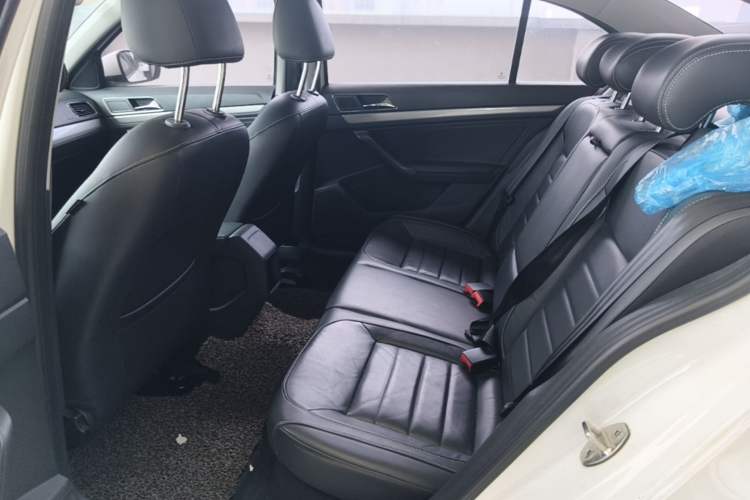 Used Volkswagen Lavida 2017 1.6L Automatic Comfort Edition Left Rear Seat
