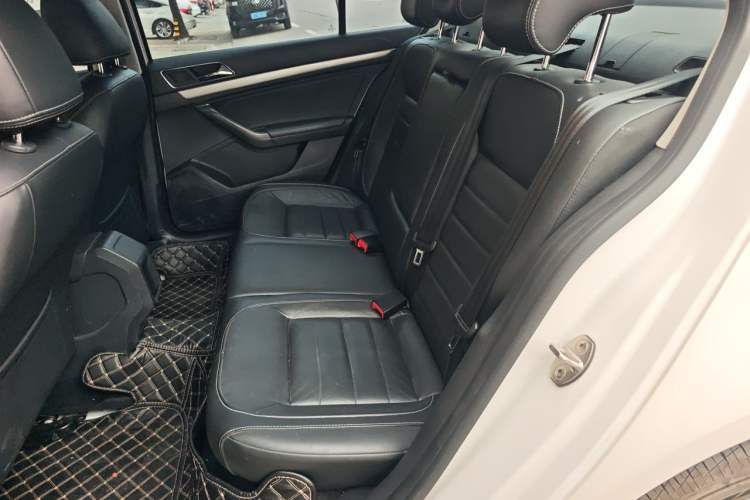 Used Volkswagen Lavida 2017 1.6L Automatic Comfort Edition Left Rear Seat