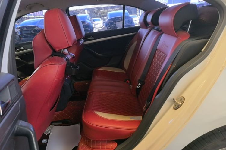 Used Volkswagen Lavida 2017 1.6L Automatic Fashion Edition Left Rear Seat