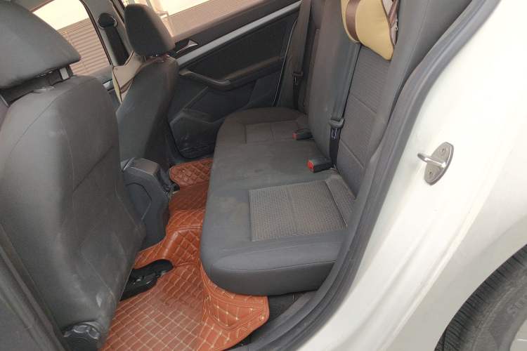 Used Volkswagen Lavida 2017 1.6L Automatic Fashion Edition Left Rear Seat