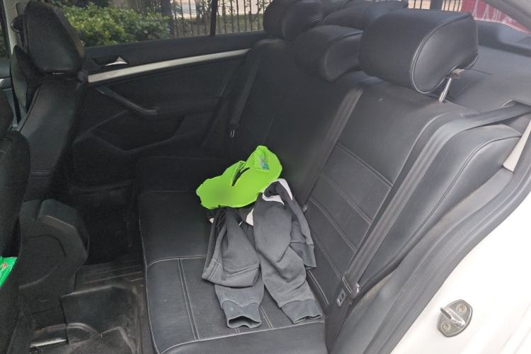 Used Volkswagen Lavida 2017 1.6L Automatic Fashion Edition Left Rear Seat
